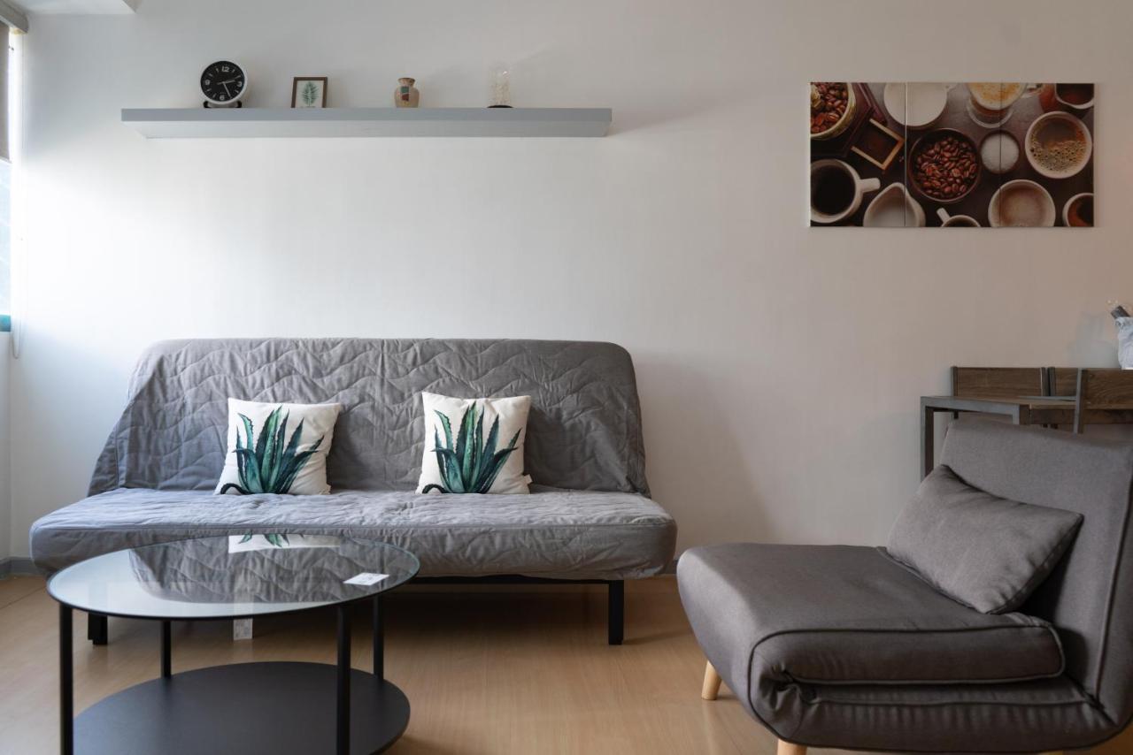 Prime Avant Bgc Location Apartments By Ph Staycation Manila Exterior foto